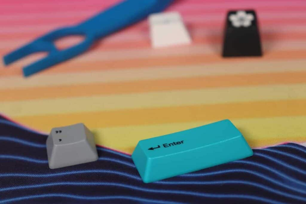How to Choose Keycaps: PBT vs. ABS, Dye-Sub vs. Doubleshot – Demystified!